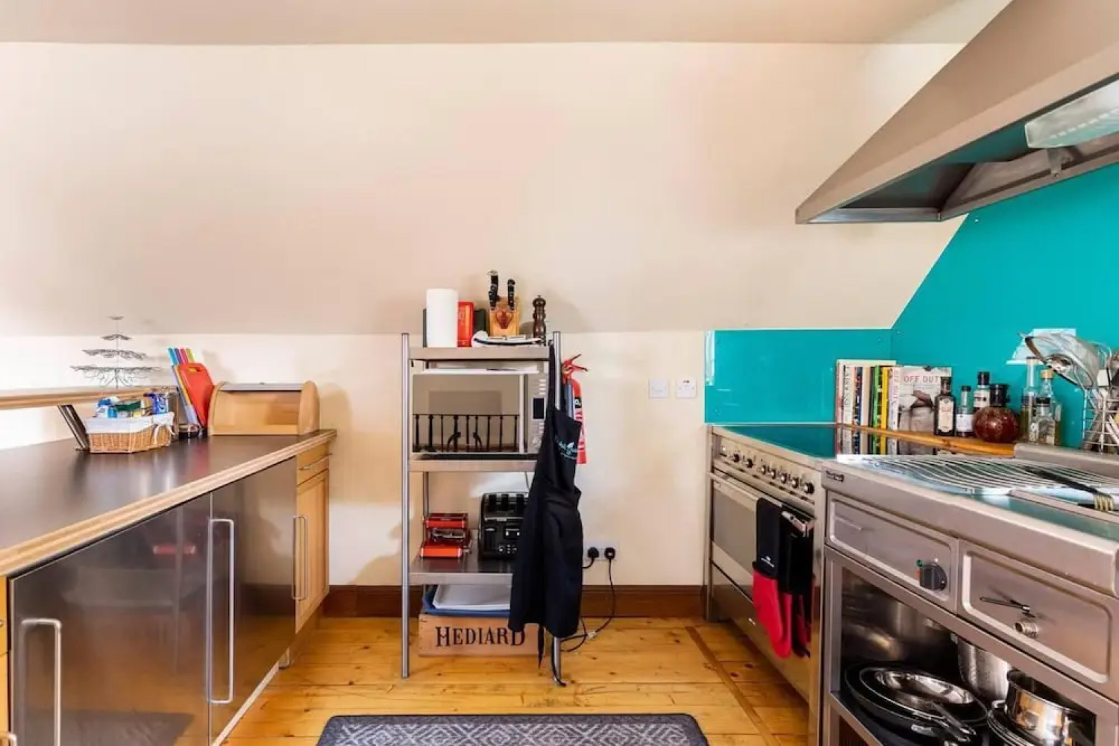 Stunning Luxury Duplex With Hot Tub and Aircon