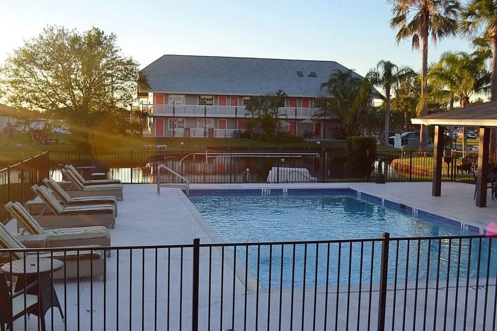 The Palmer Inn & Tennis Club