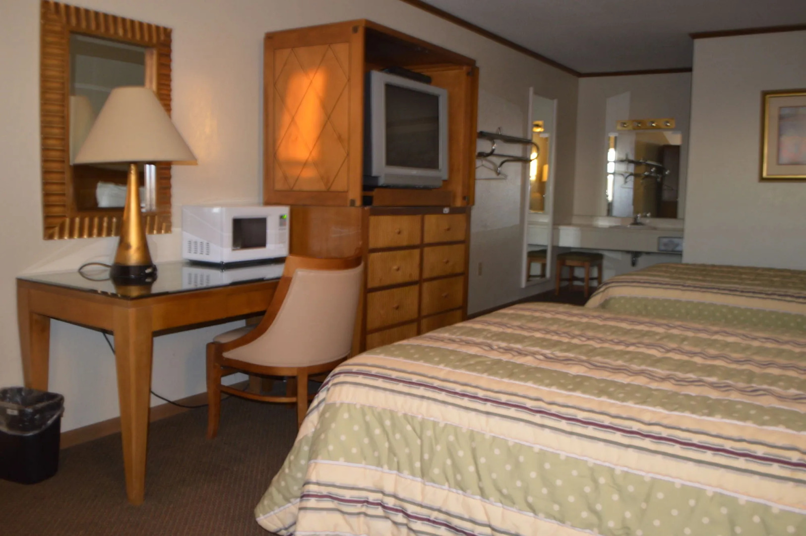 Night Inn