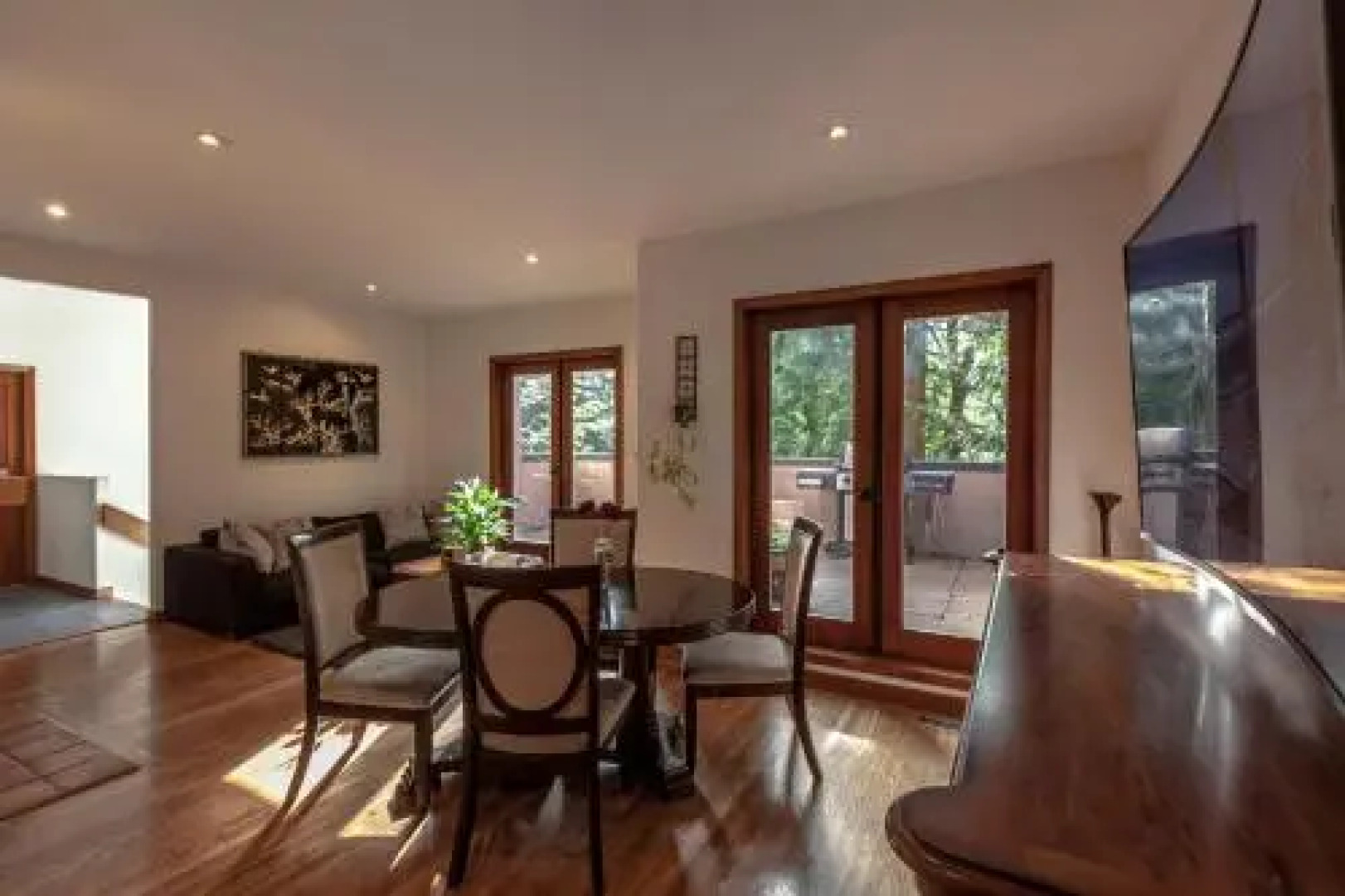 Whytecliff Park place near ocean