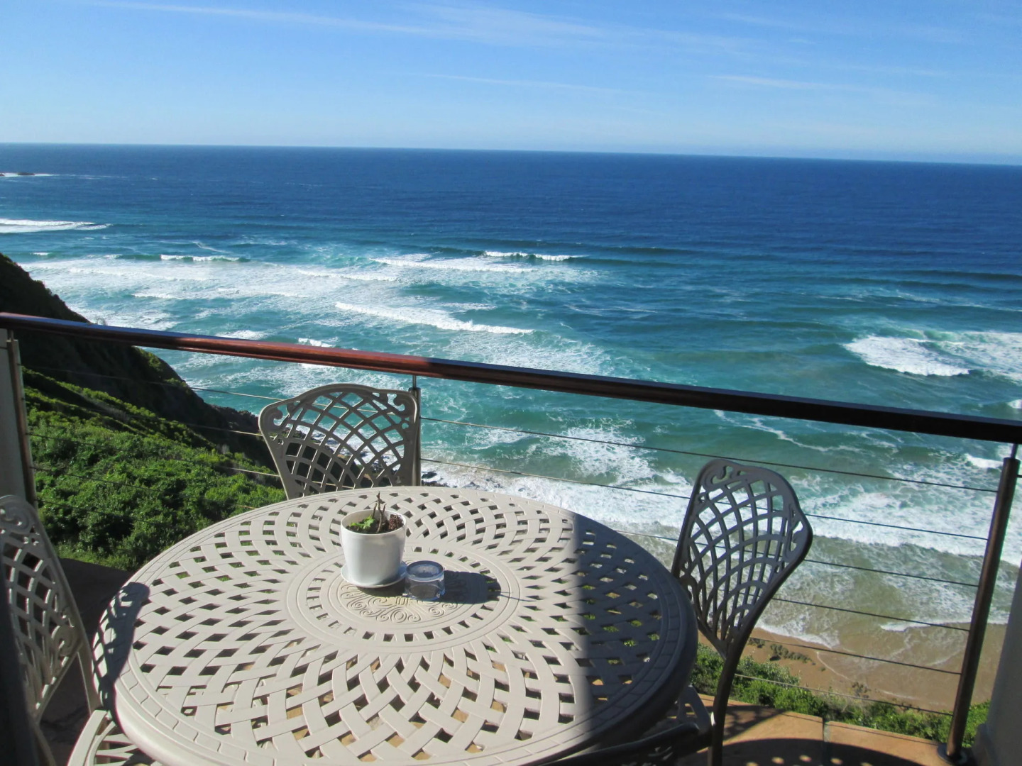 Brenton On Rocks Luxury Guest House