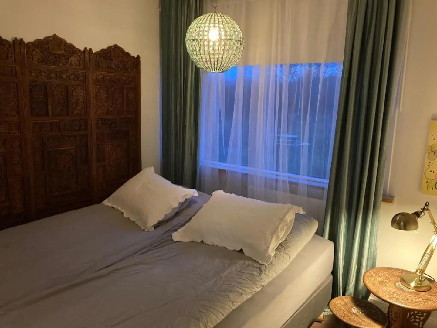 Enchanting country home with backyard hotspring