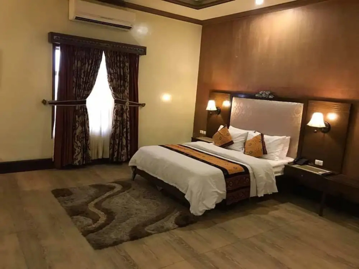 Garvaish Luxury Hotel