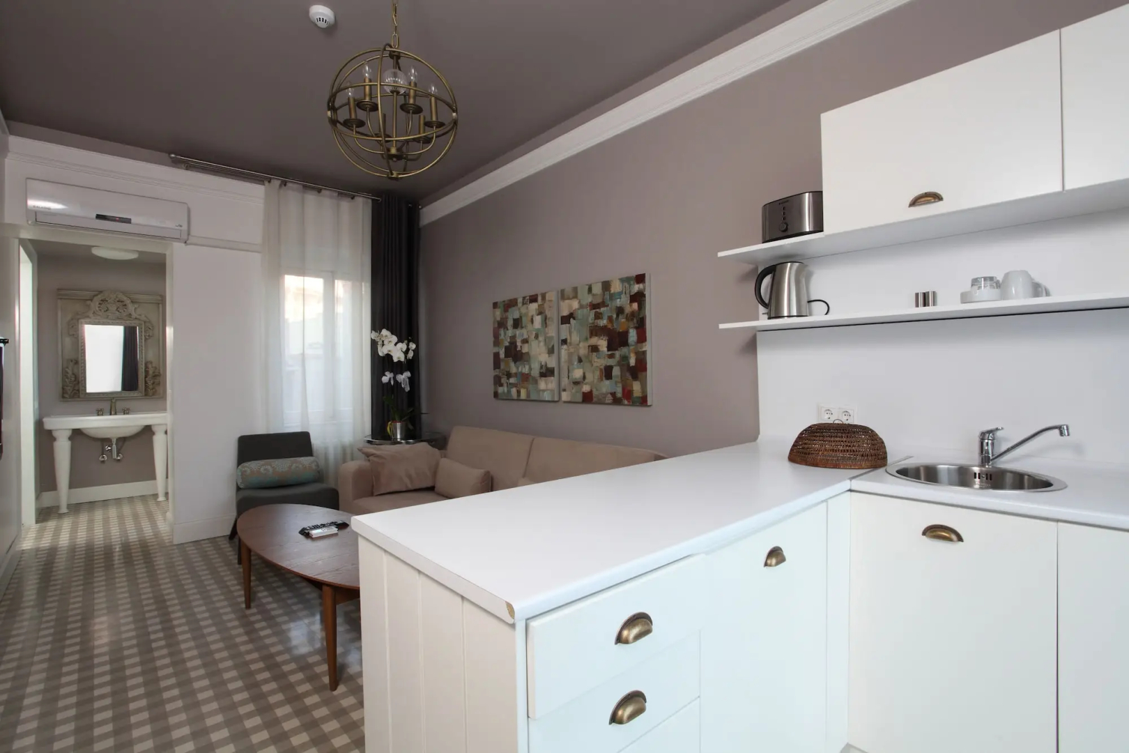 Ada Homes Hotel