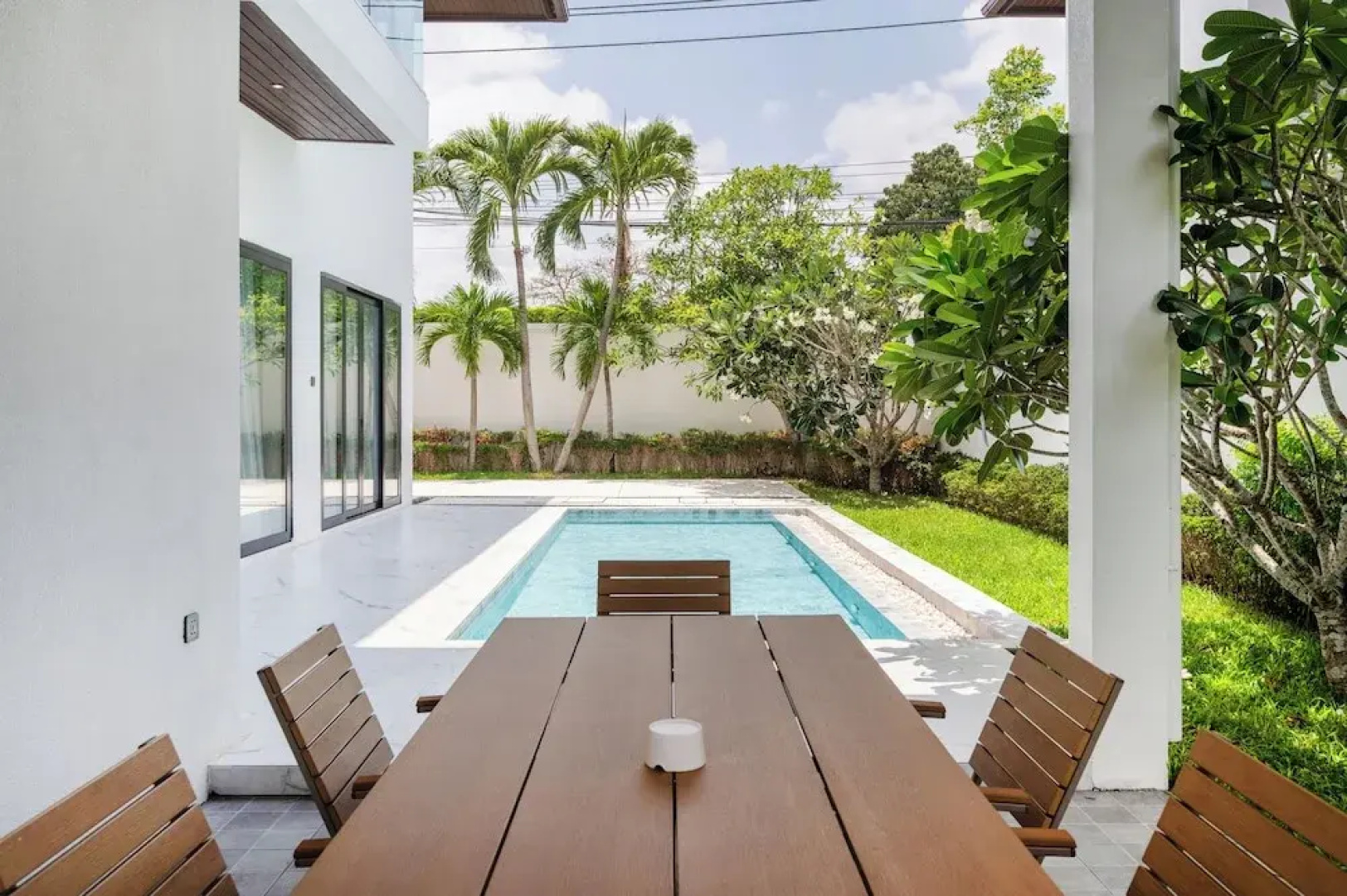 Argo Pattaya Resort and Villas