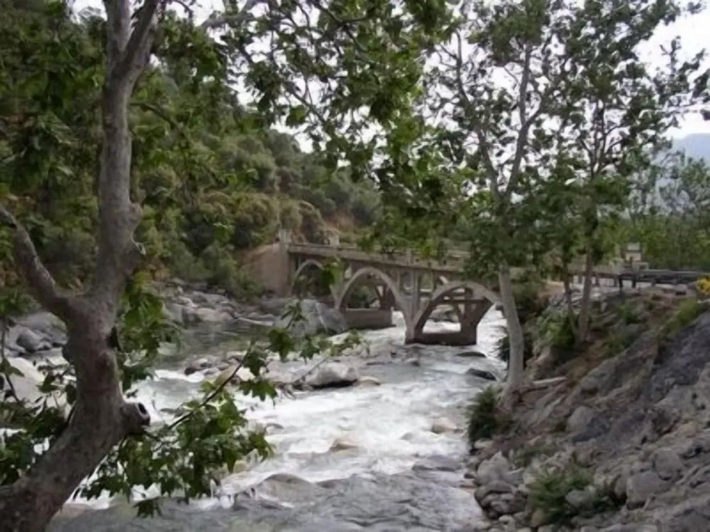 The Gateway Restaurant & Lodge