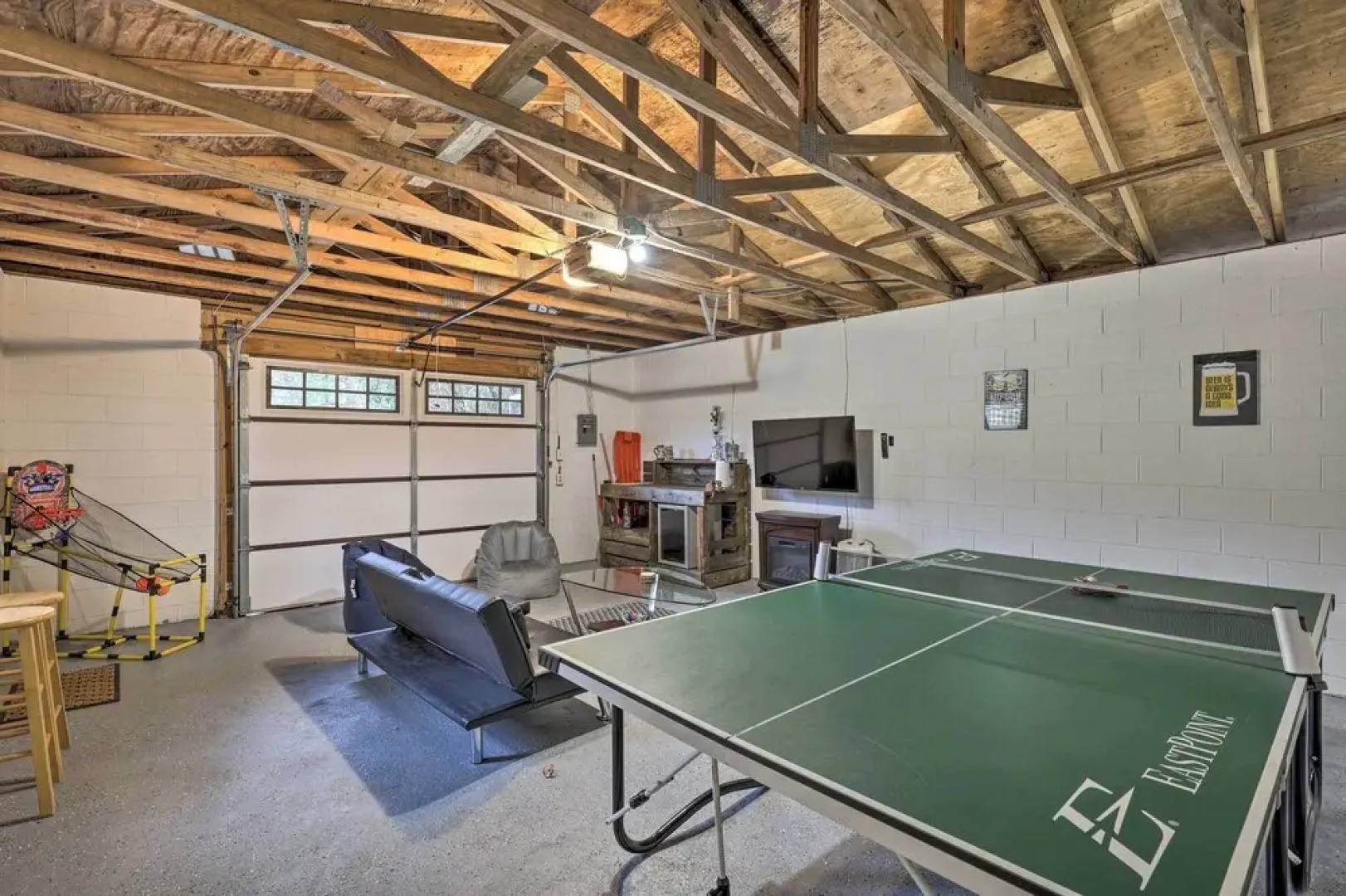 Hot Tub & Fire Pit at Luxe Blue Ridge Bungalow