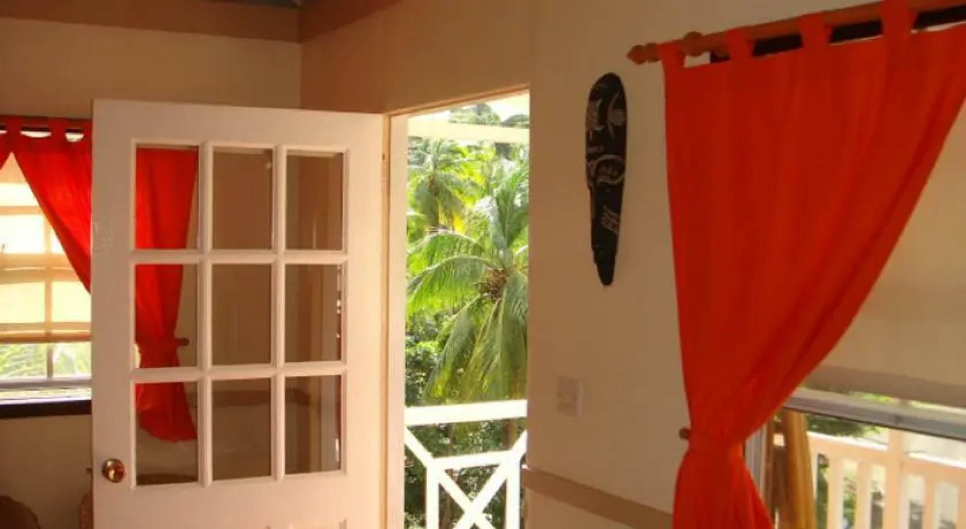 Calibishie Lodges Hotel