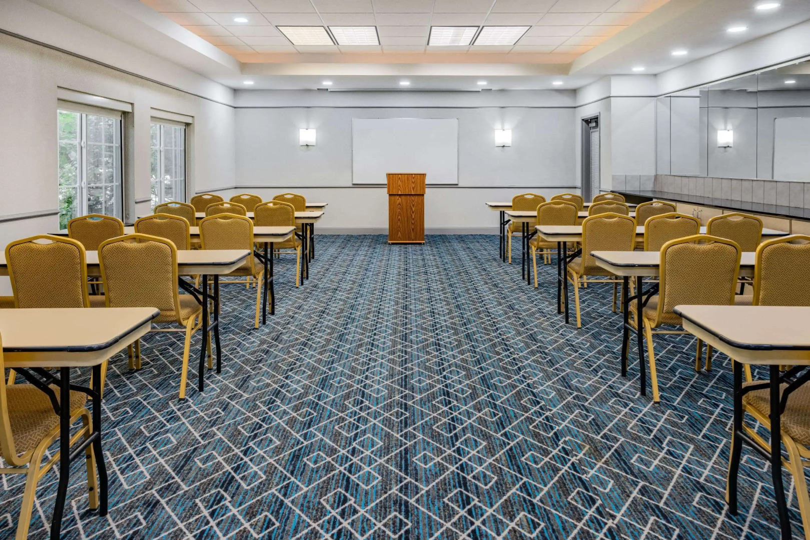 La Quinta Inn & Suites by Wyndham Norfolk