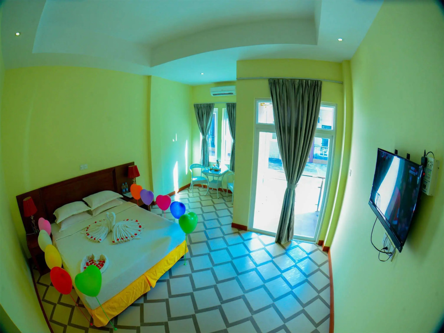 Ocean Blue Ngwe Saung Beach Hotel