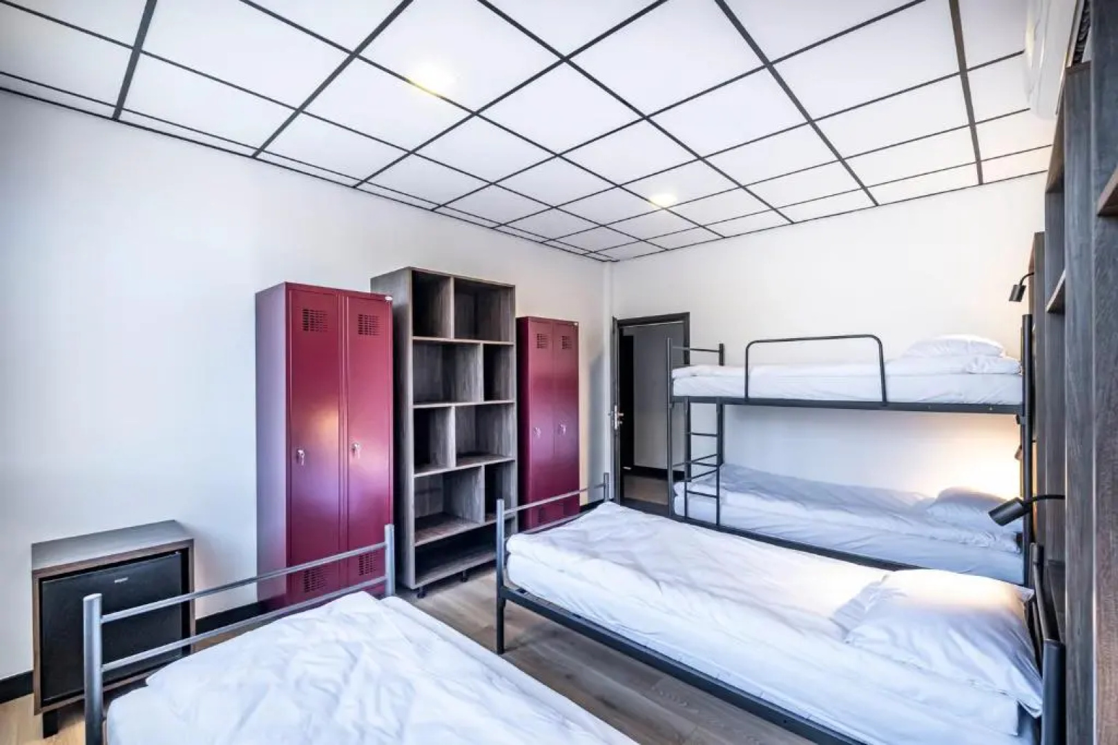 VOLA Hostel