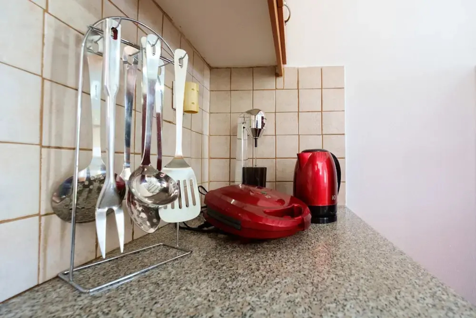 Chill & Relax Home with Pool near Beach