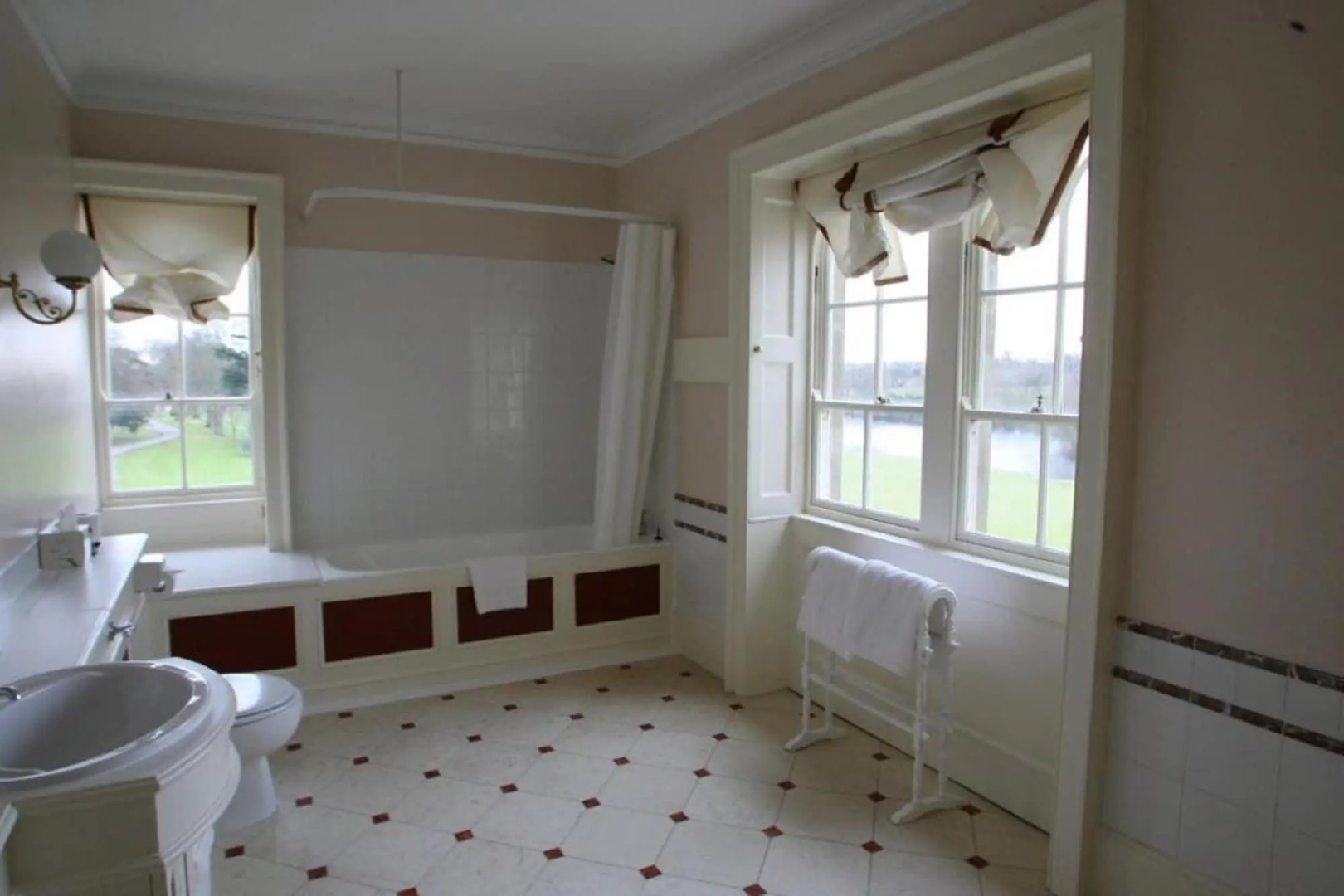 Donnington Grove Country Club