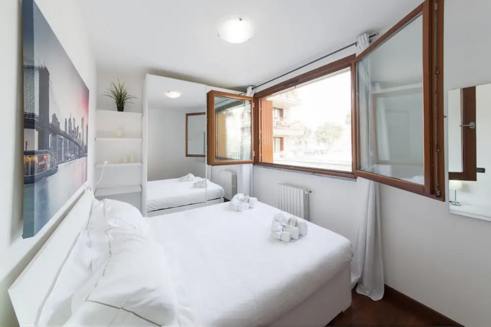 Suitelowcost - Limbiate