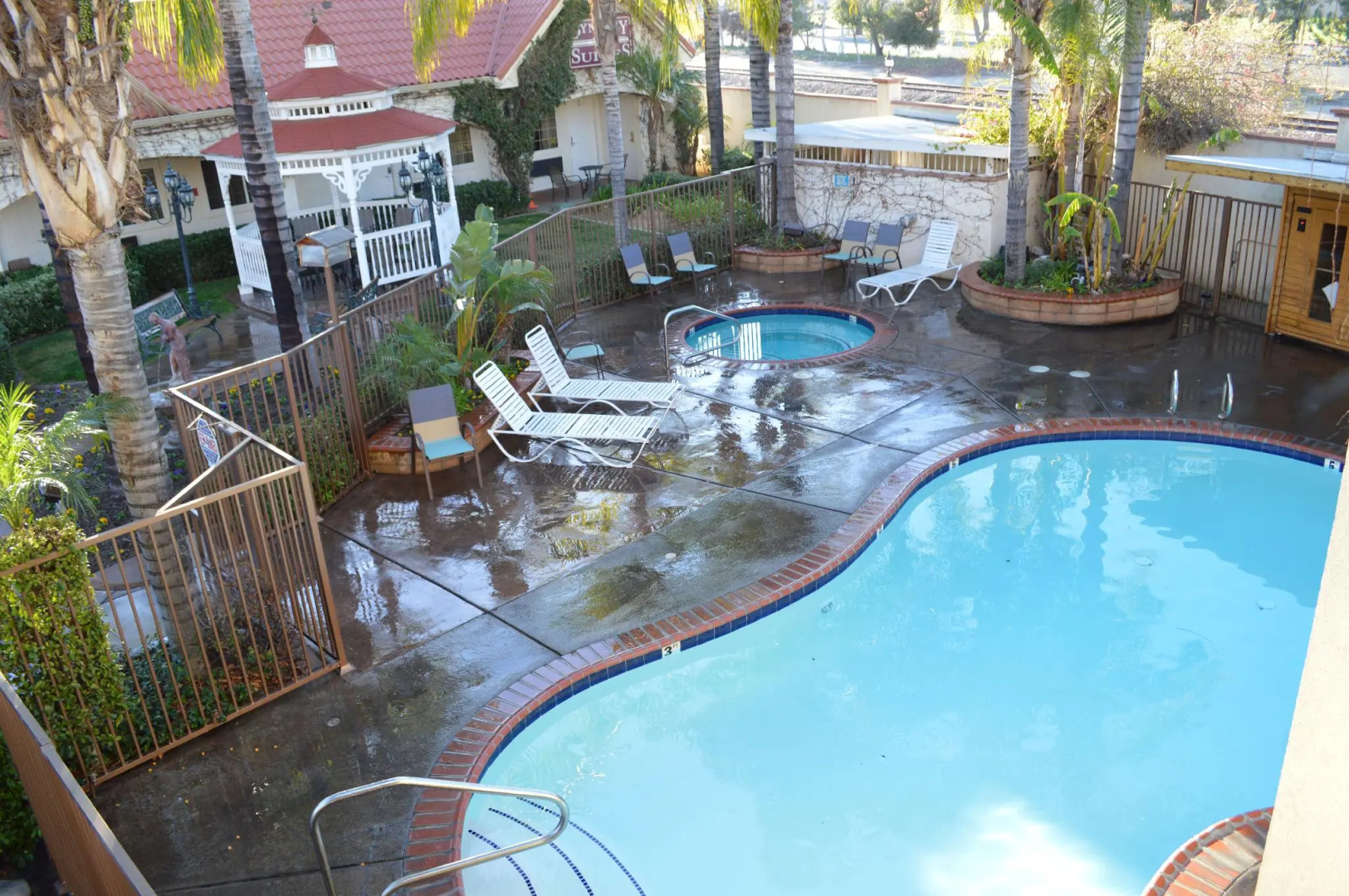 Dynasty Suites Redlands