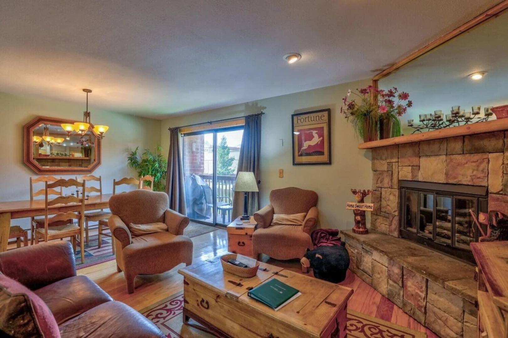 Lagoon  754b 3 Bedroom Townhouse