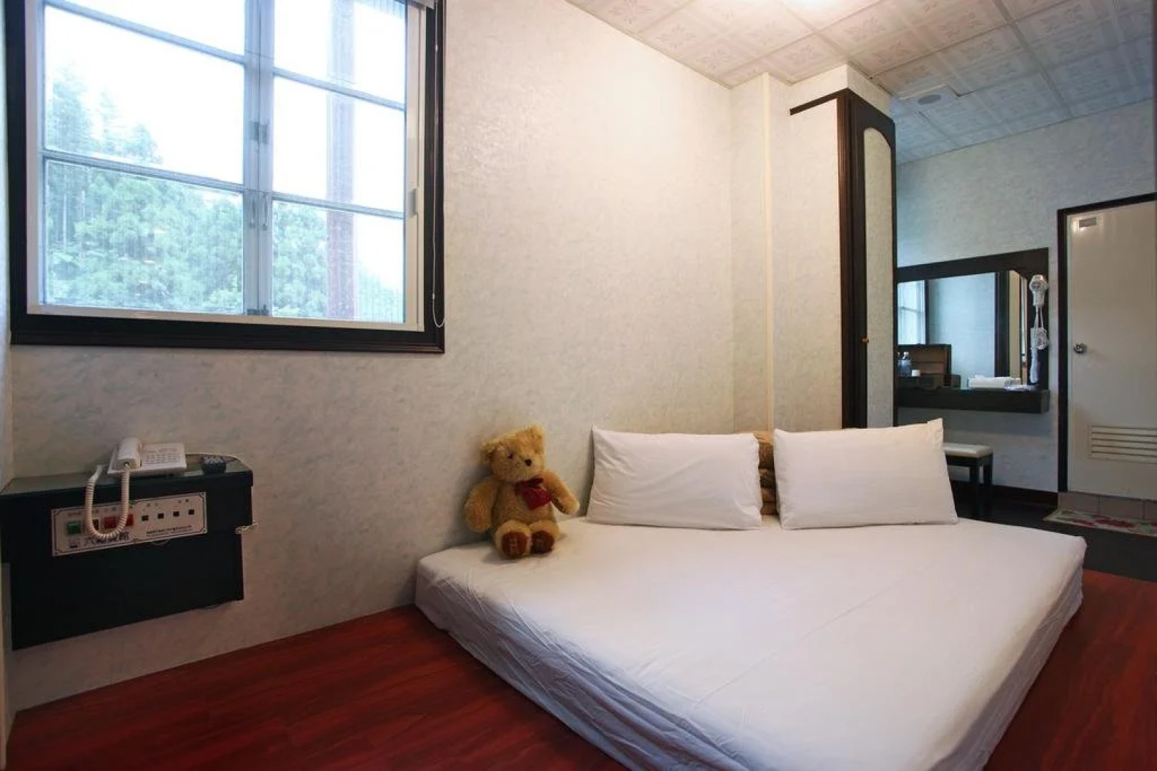 Fenchihu Street Hotel