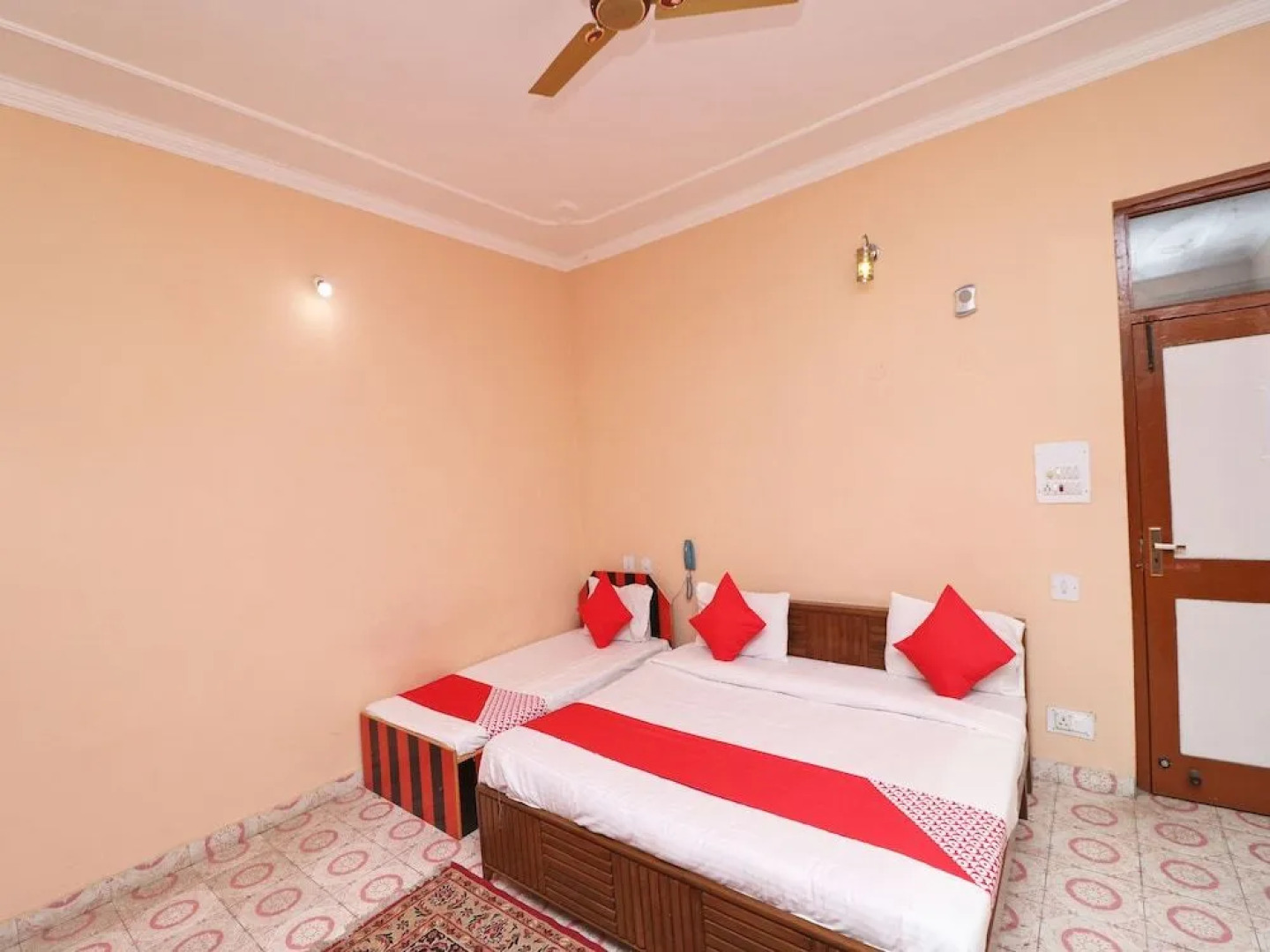 OYO 30229 Blue Diamond