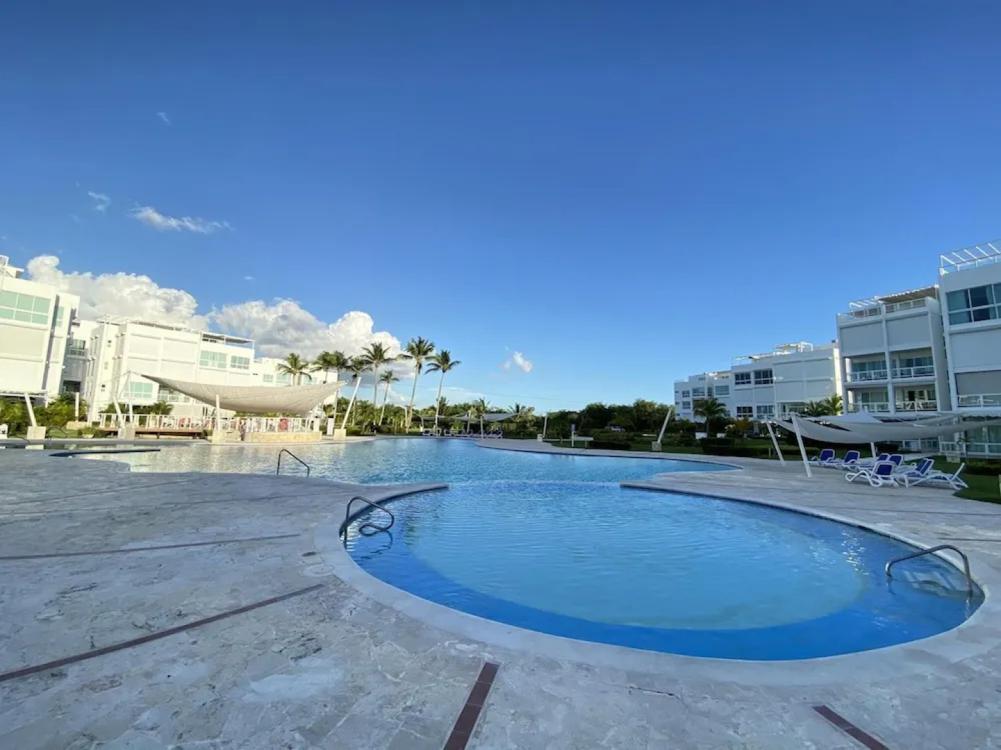 Apt w Beach Front Beach Access at Nueva Romana