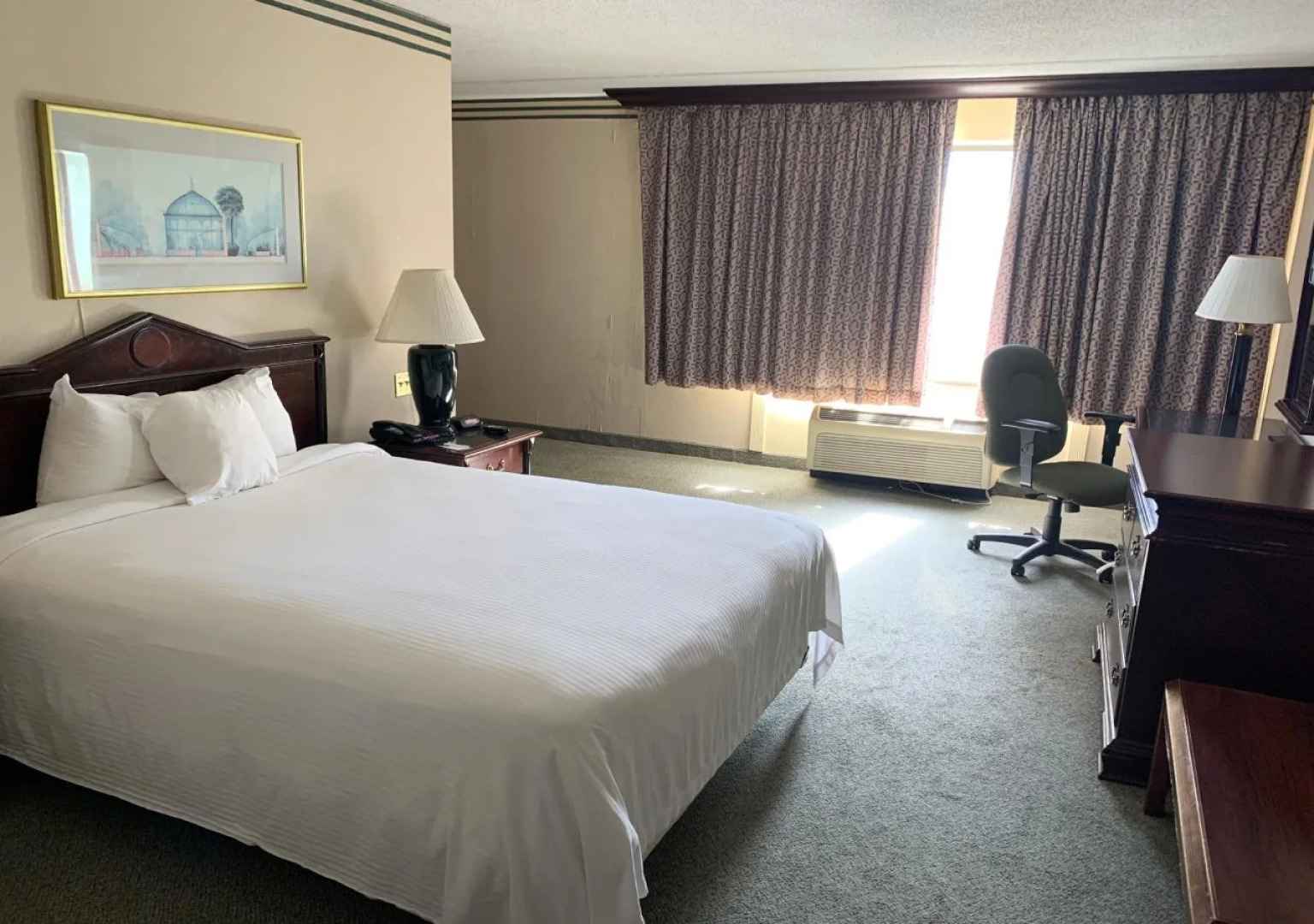 OYO Hotel East Hanover NJ-10