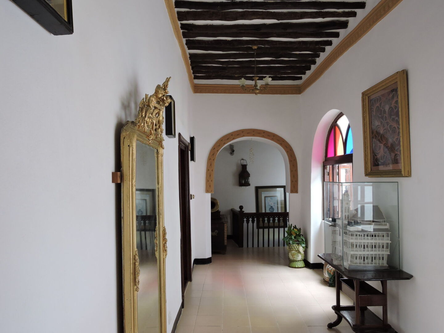 Tembo House Hotel & Apartments