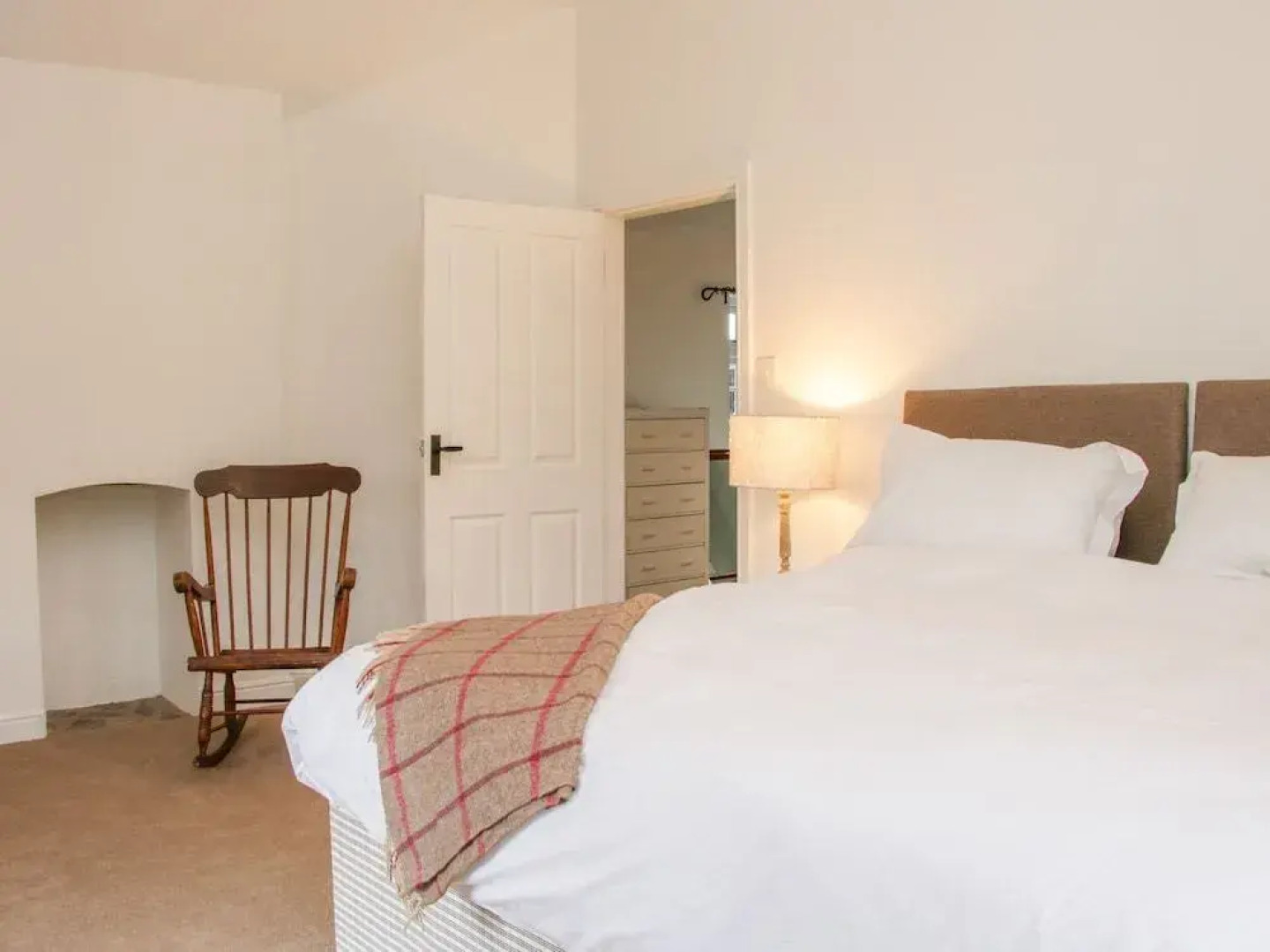 The Old Farmhouse, Upper Pitts