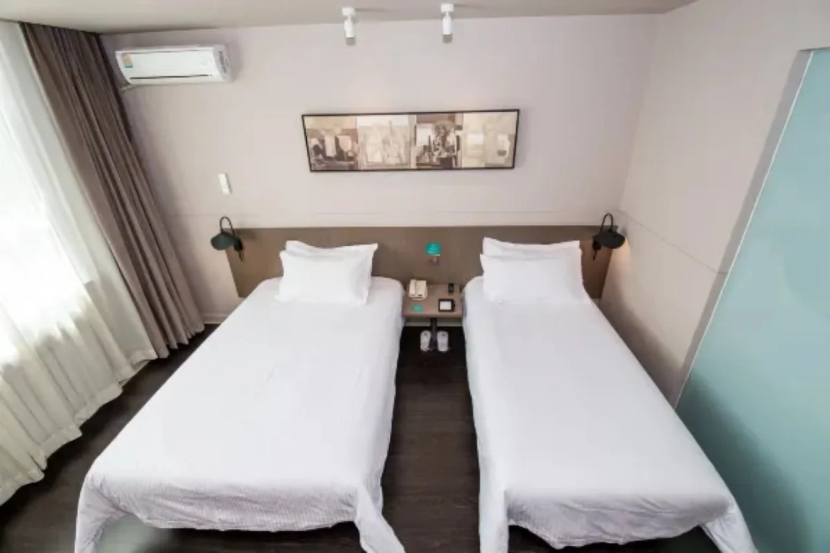 Jinjiang Inn Select Chifeng Railway Station