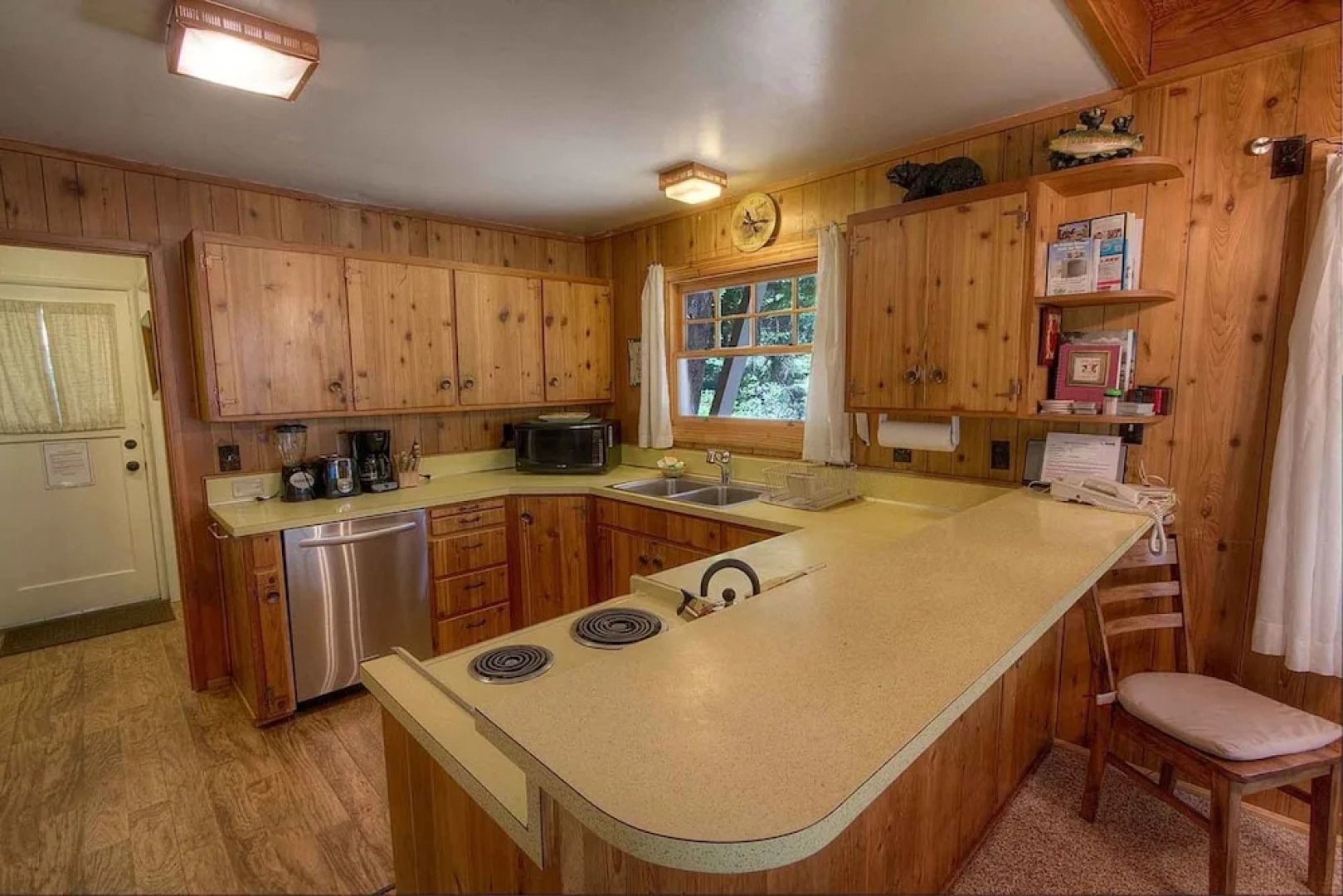 Hudsons Hideaway by Lake Tahoe Accommodations