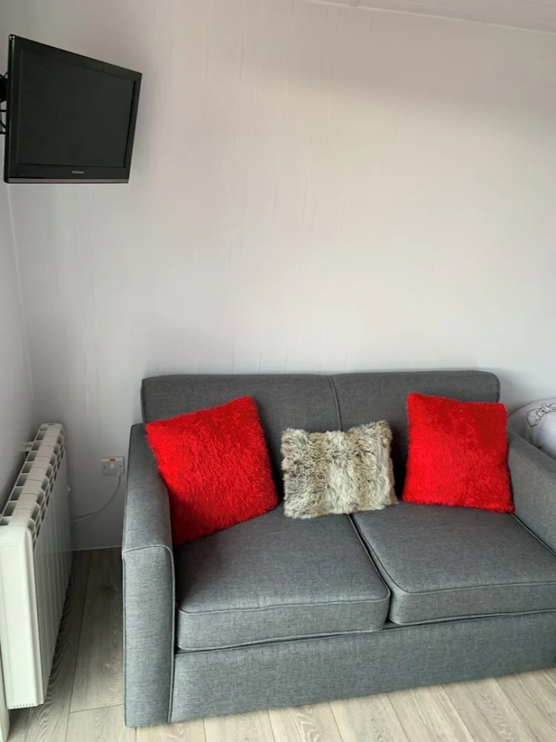 Acdc Glamping, Campervan , Caravan and Tent Resort