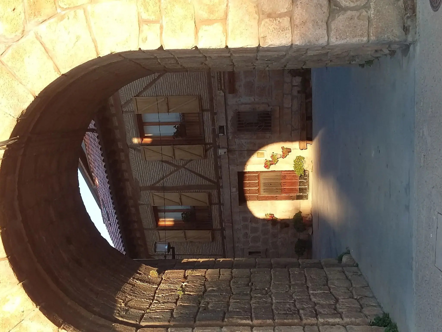 Inviting mansion in Salinillas de Buradón with pool