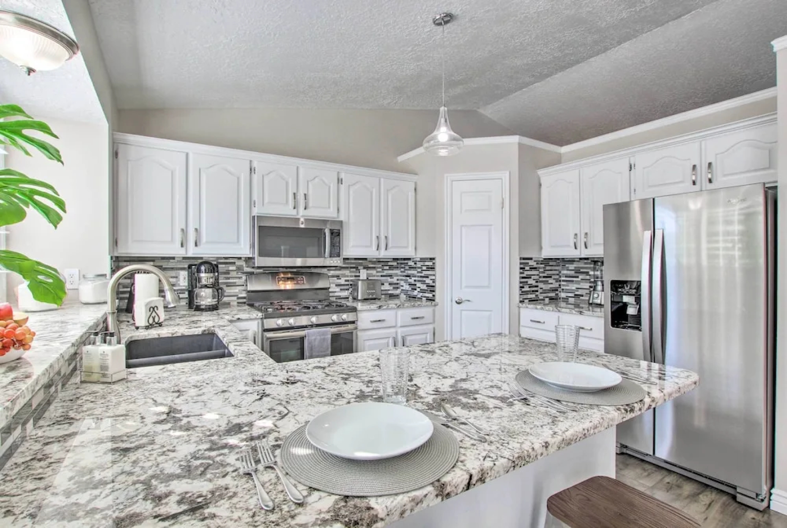 4 BR Home Near Hafb, Restaurants, & Snowbasin!