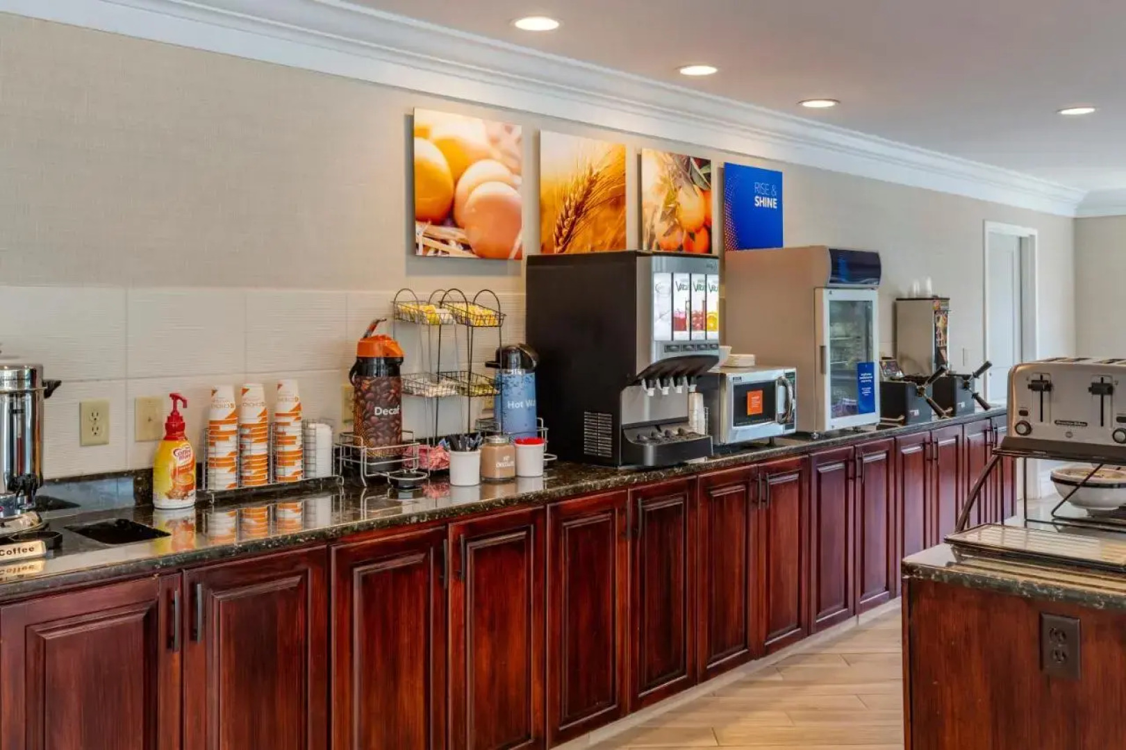 Comfort Inn & Suites East Greenbush - Albany