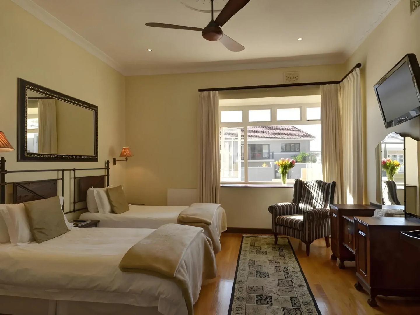 Sundown Manor Guest House