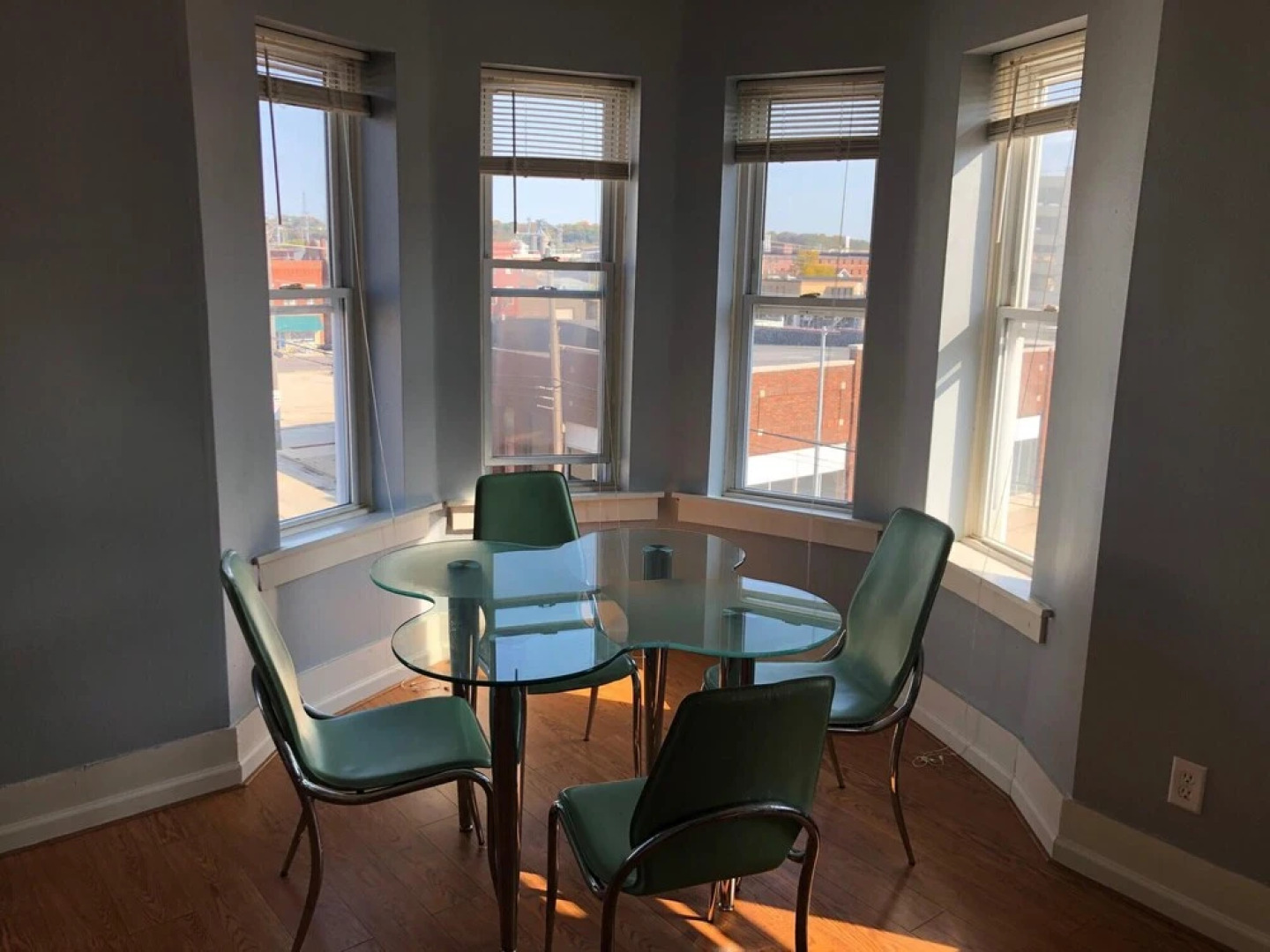 Spacious,elegant 2BR Apartment in Dubuque Downtown