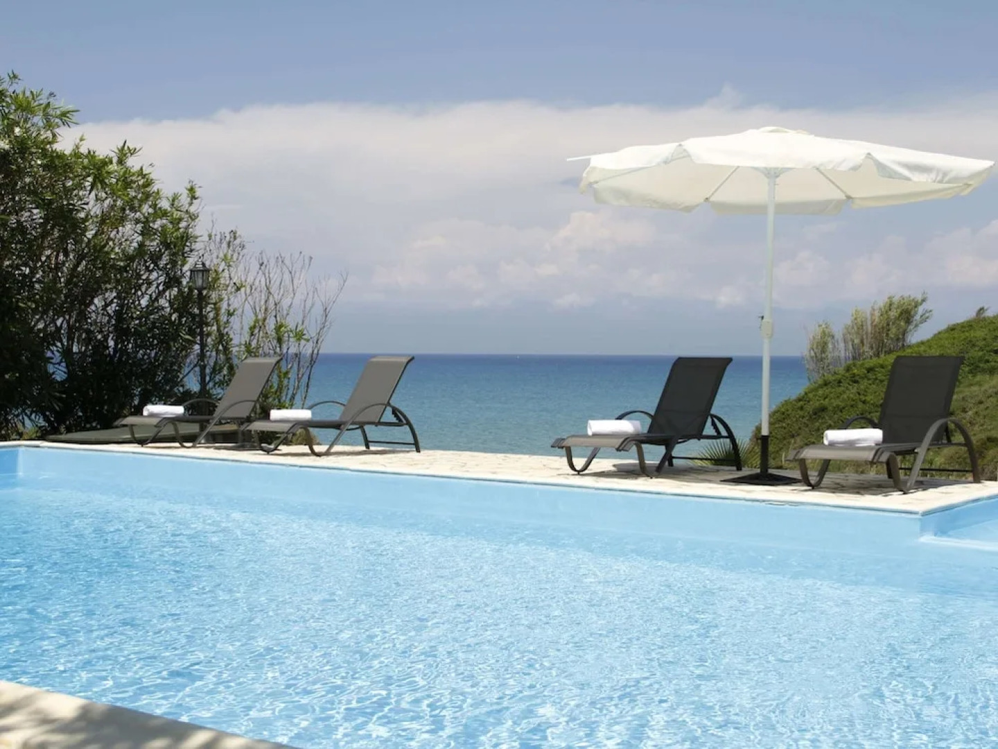 Villa in Corfu With Pool Near Gialos Beach