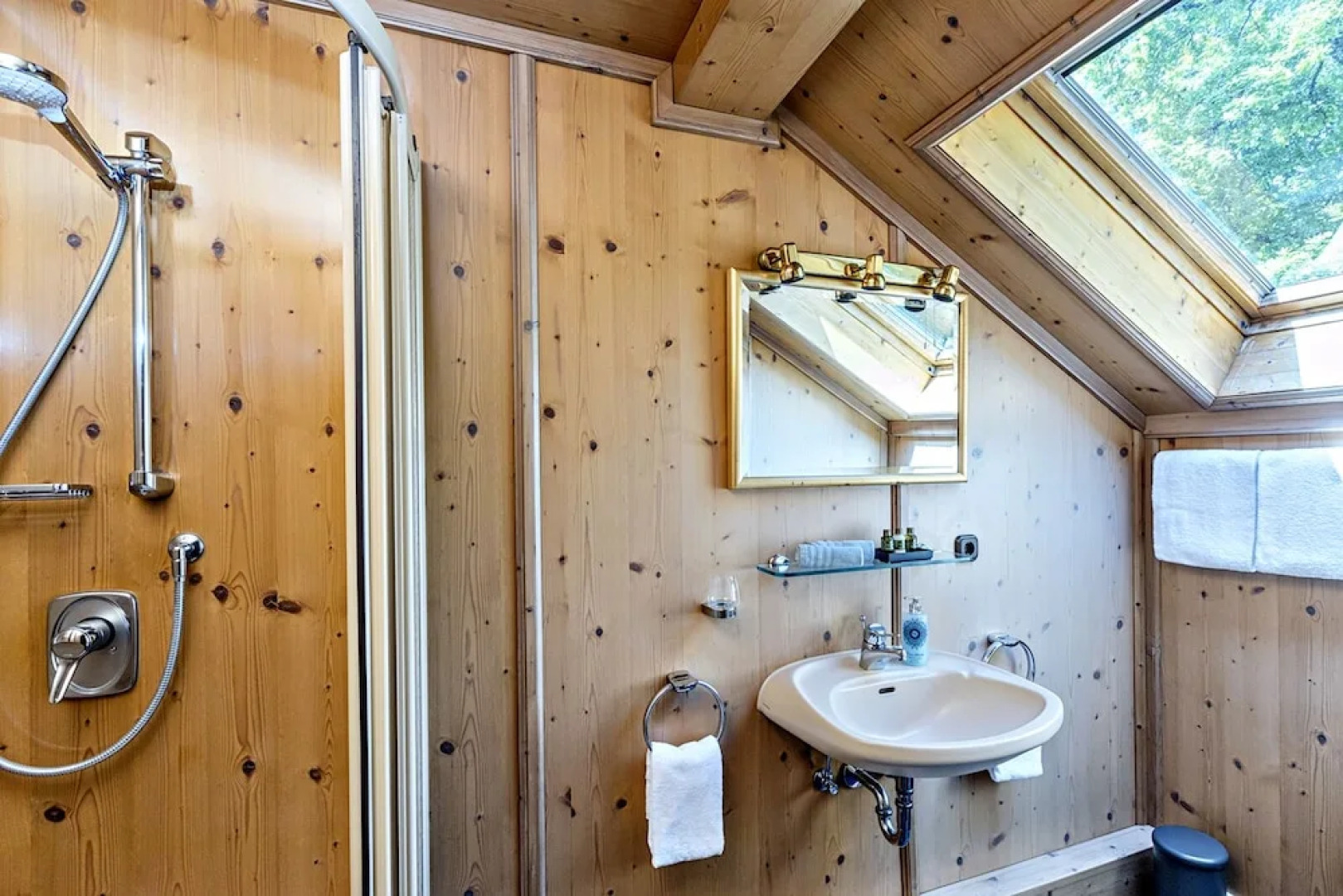 Villa Zollhaus Bed & Breakfast