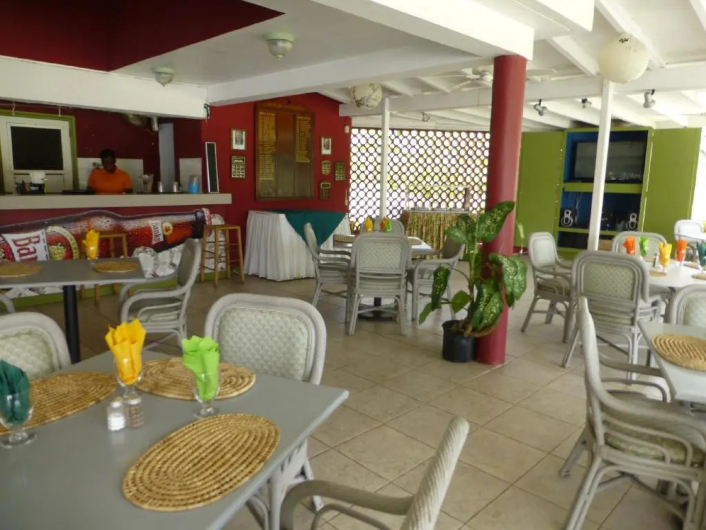 Rockley Golf Club, Pool, Tennis, Golf, Bar & Restaurant!