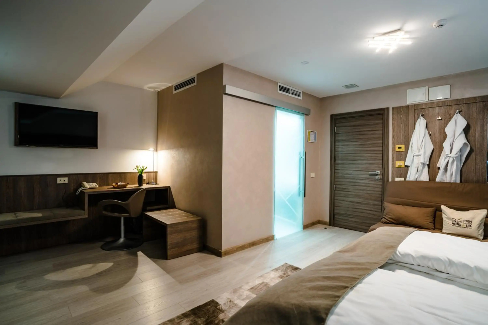 Hotel Eden