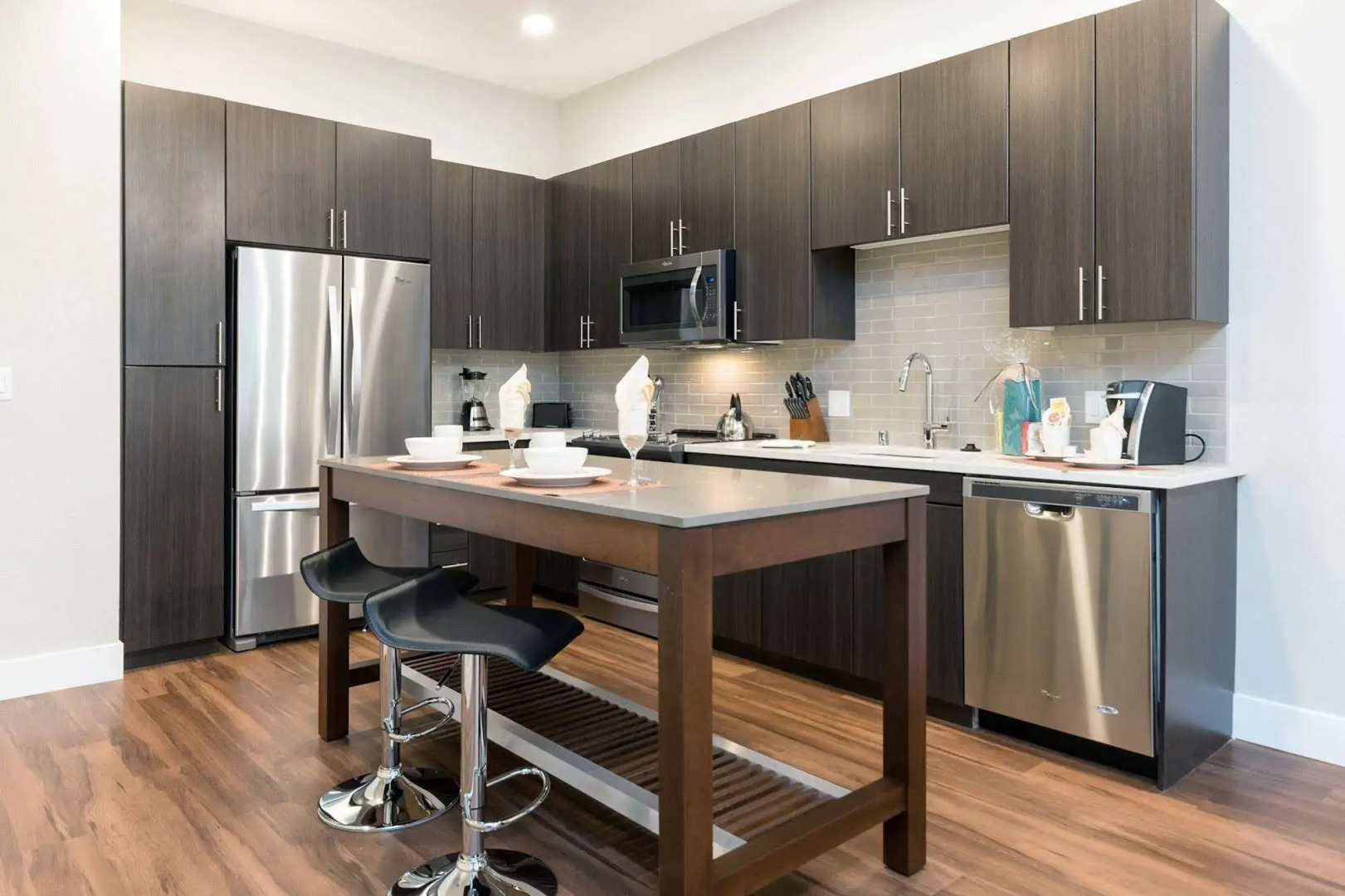 Global Luxury Suites at Mountain View