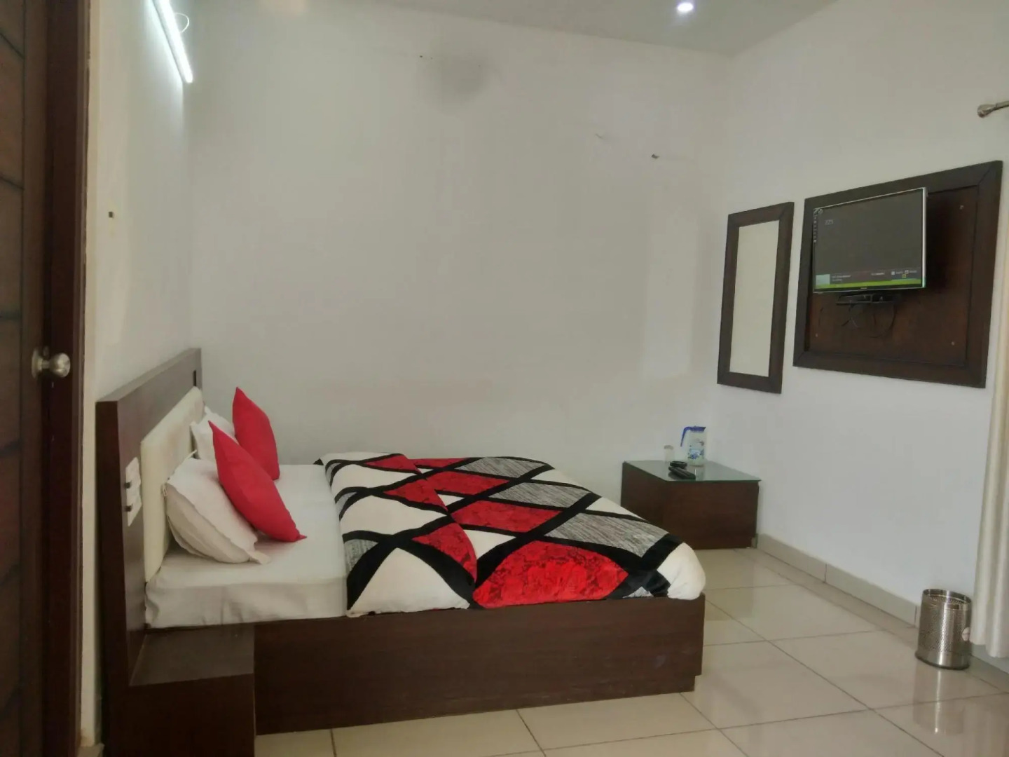 Hotel Jahnavi by OYO Rooms