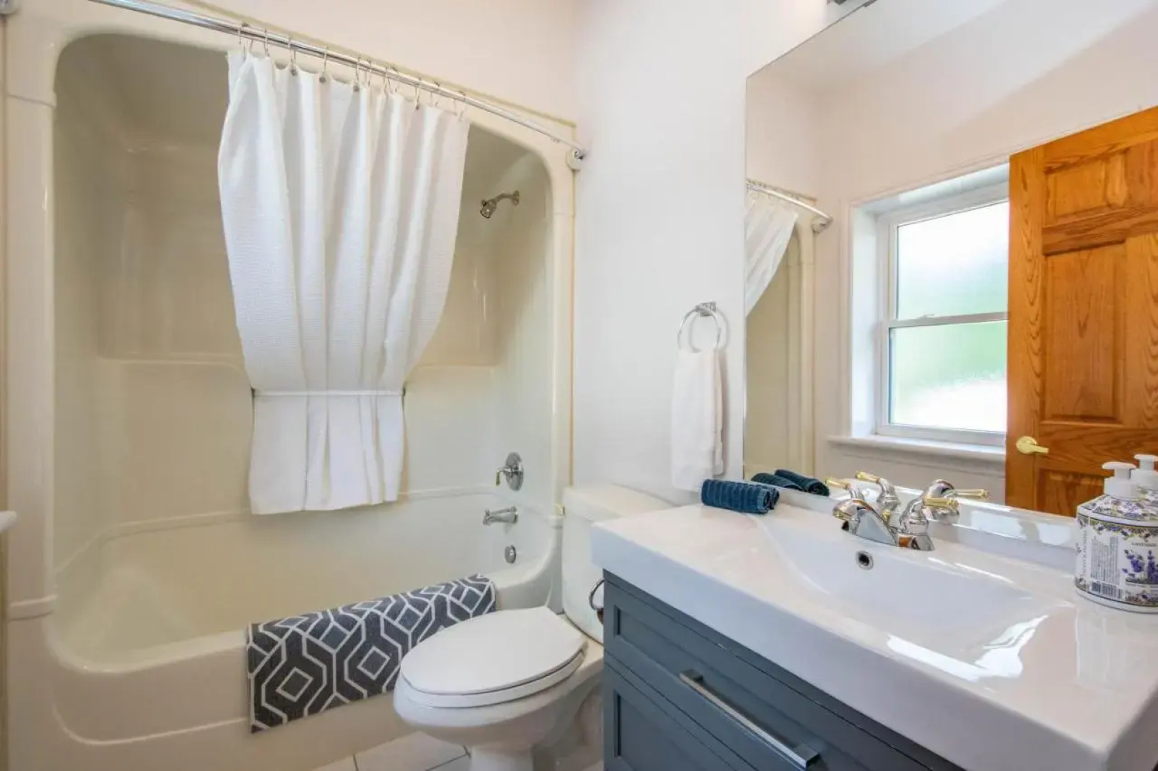 Worthington Place Ocean Side