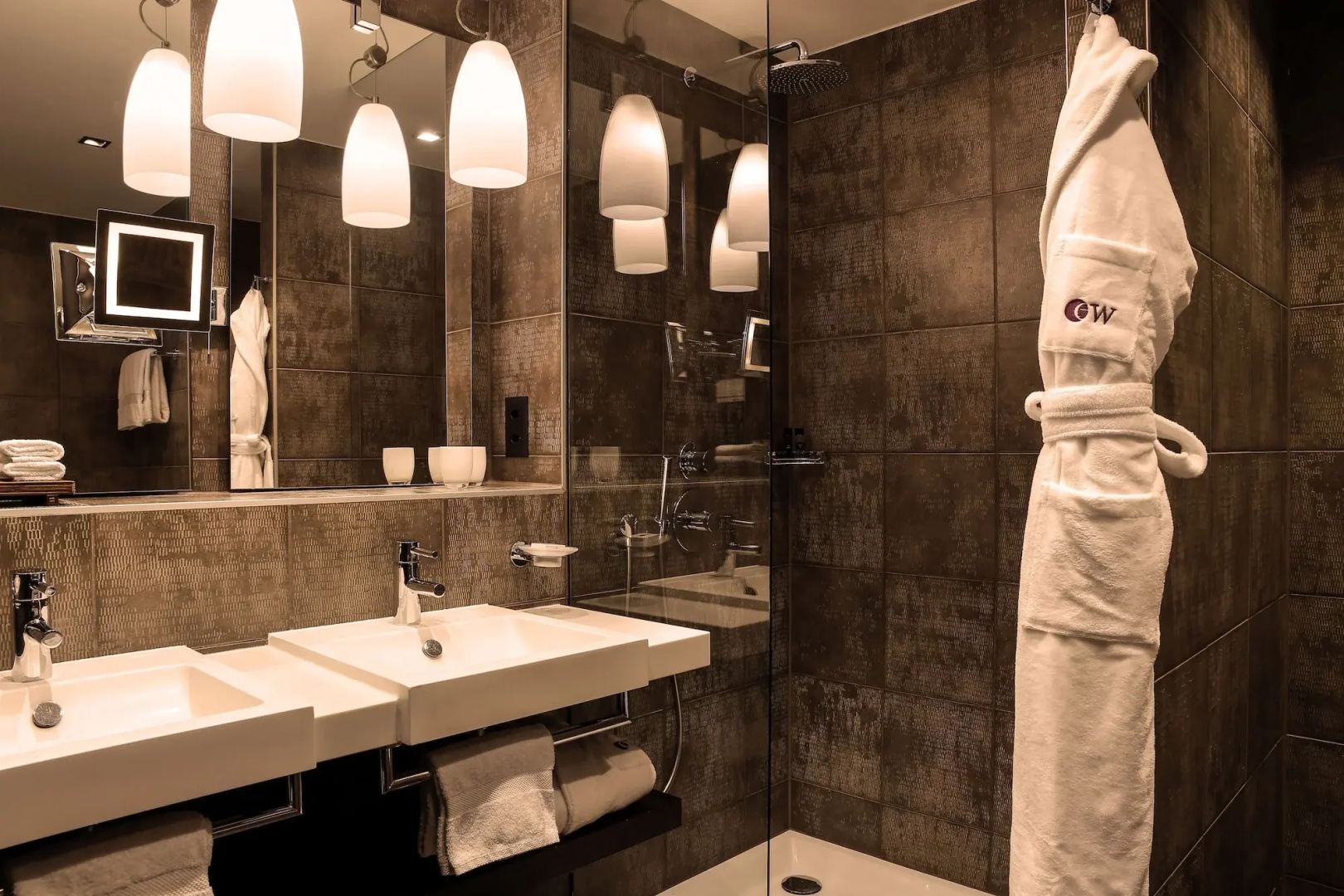 Eastwest Hotel