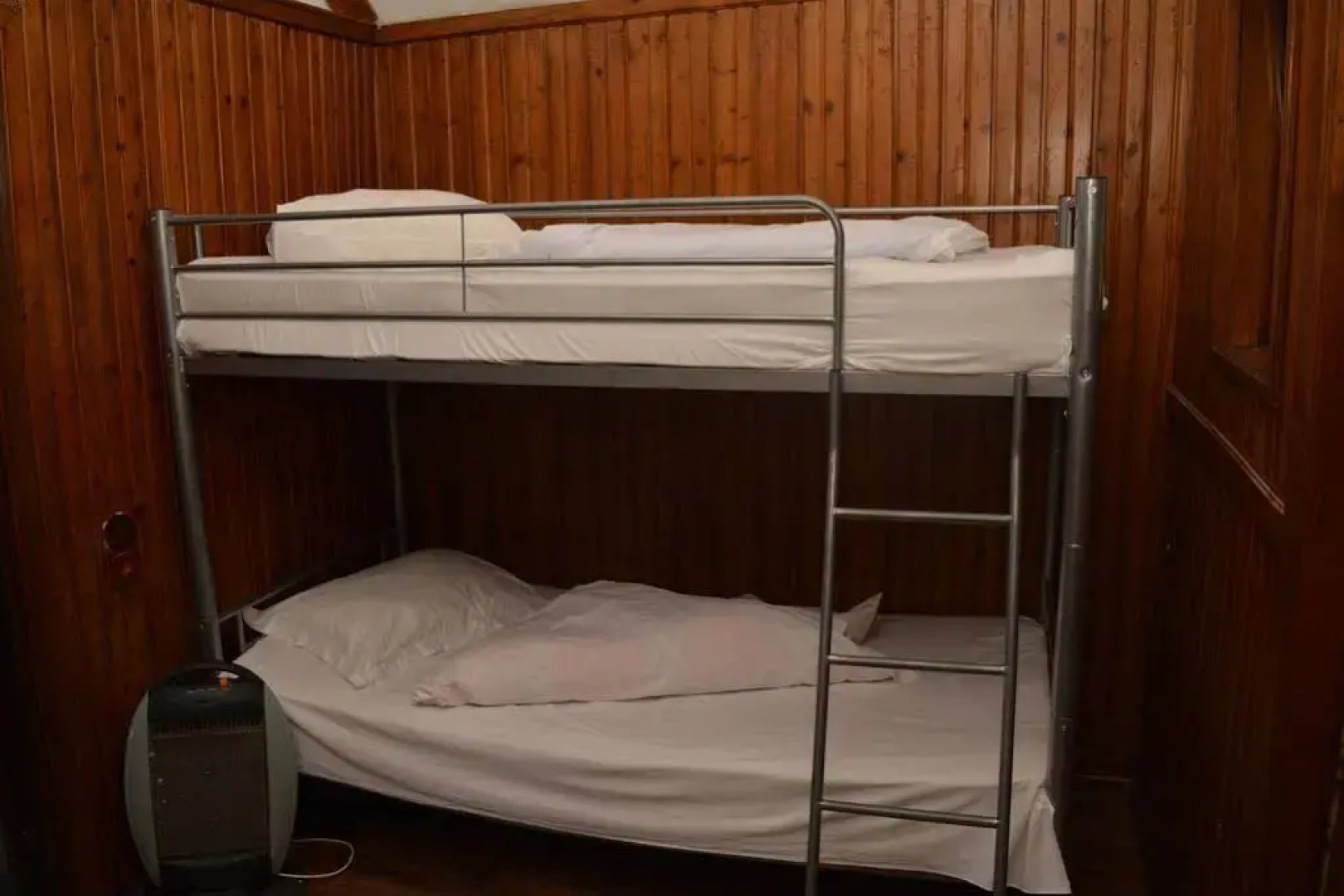 Cornul Vanatorului Bungalows