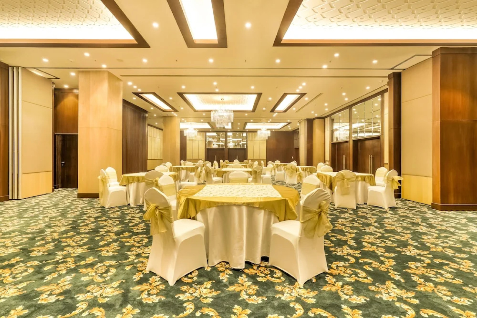 Lemon Tree Hotel Aligarh