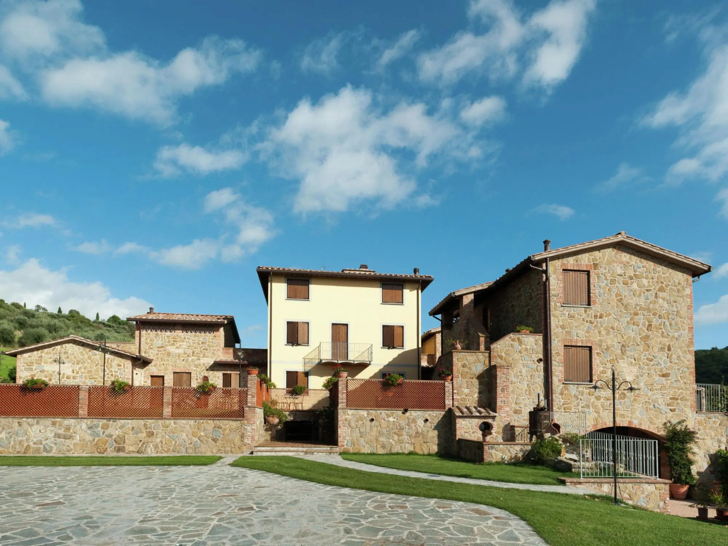 Apartment in Monte del Lago Near Lake Trasimeno