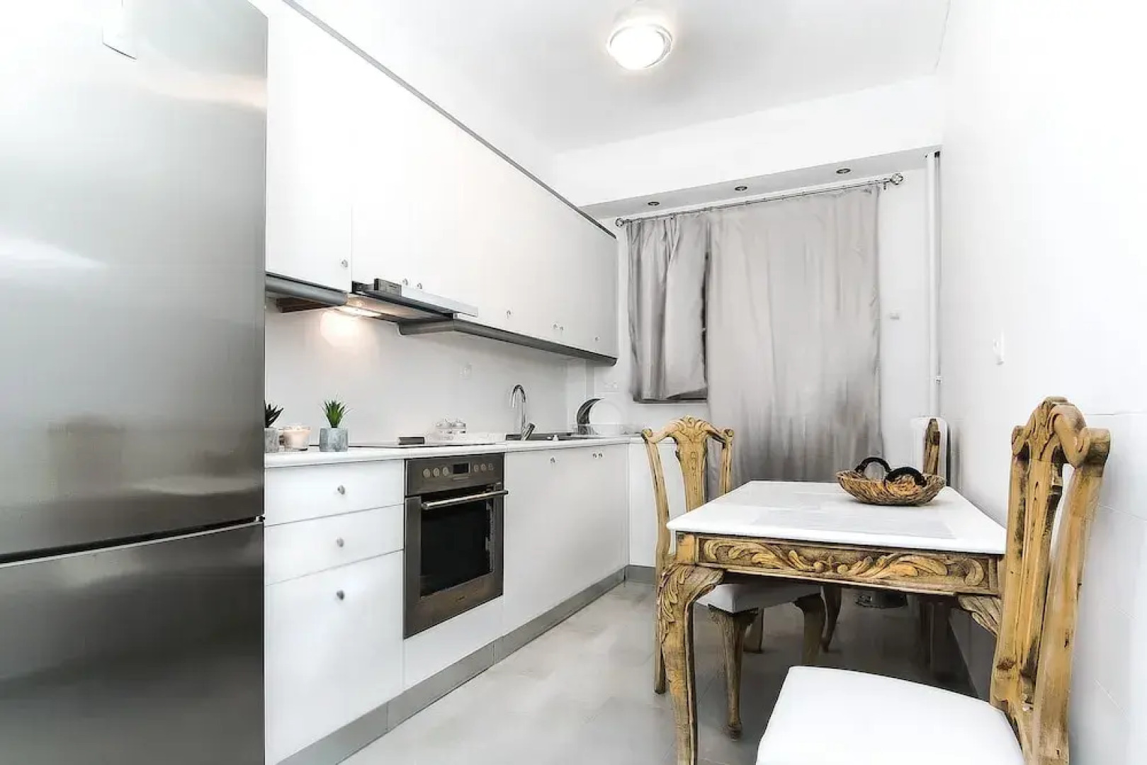 Charming 2 bdr apt next to Piraeus port
