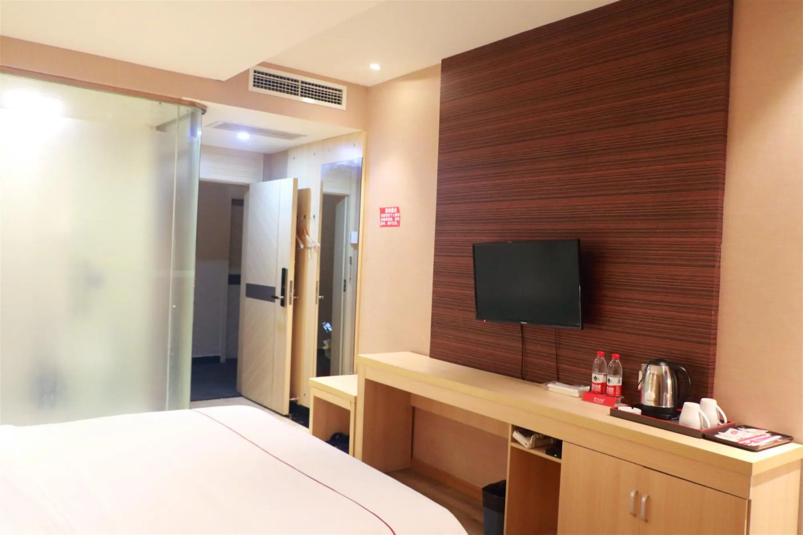 Thank Inn Hotel Sichuan Ganzi Luding County Kangba Bridge