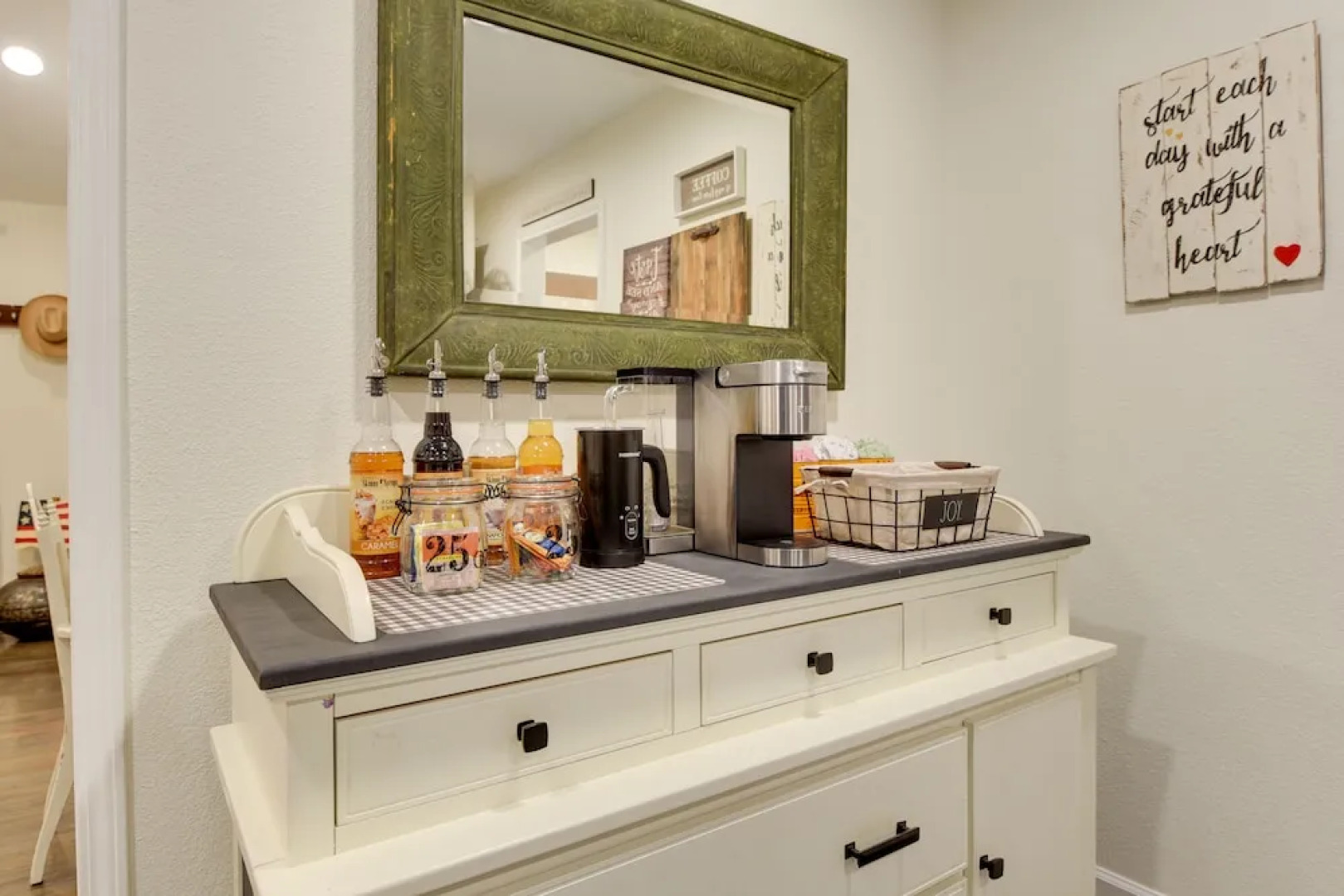 Updated Granbury Home in Historic District!