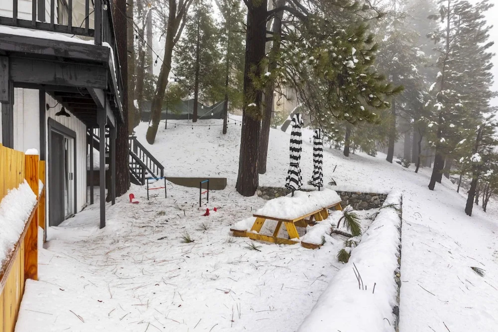 Chic Alpine Hideaway: Hiking, Skiing + Exploring!