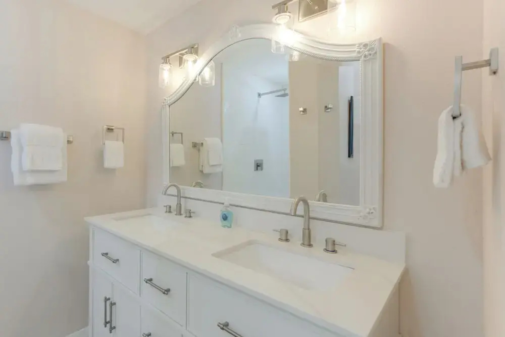 Family Home w/ Stunning Water Views in Tavares!